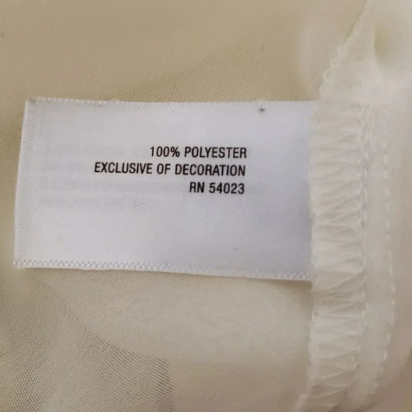 Old Navy M sheer‎ cream blouse - Picture 5 of 5